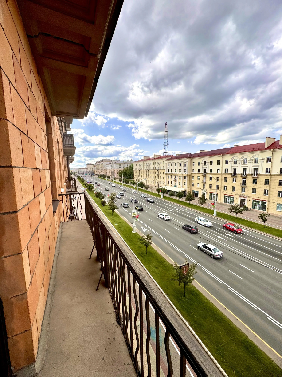 Апартаменты дизайнерские VIP в сердце столицы с круглосуточным заселением улица Красная 22