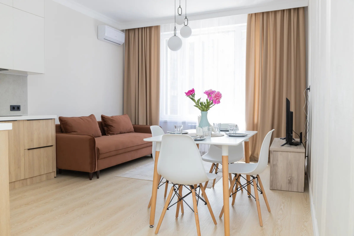 Апартаменты двухкомнатные на Розабакиева 237