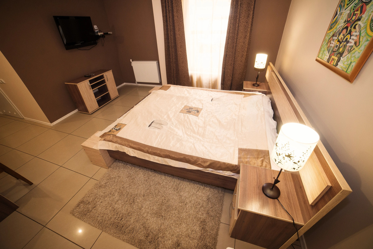 Отель Jam Trusakvets