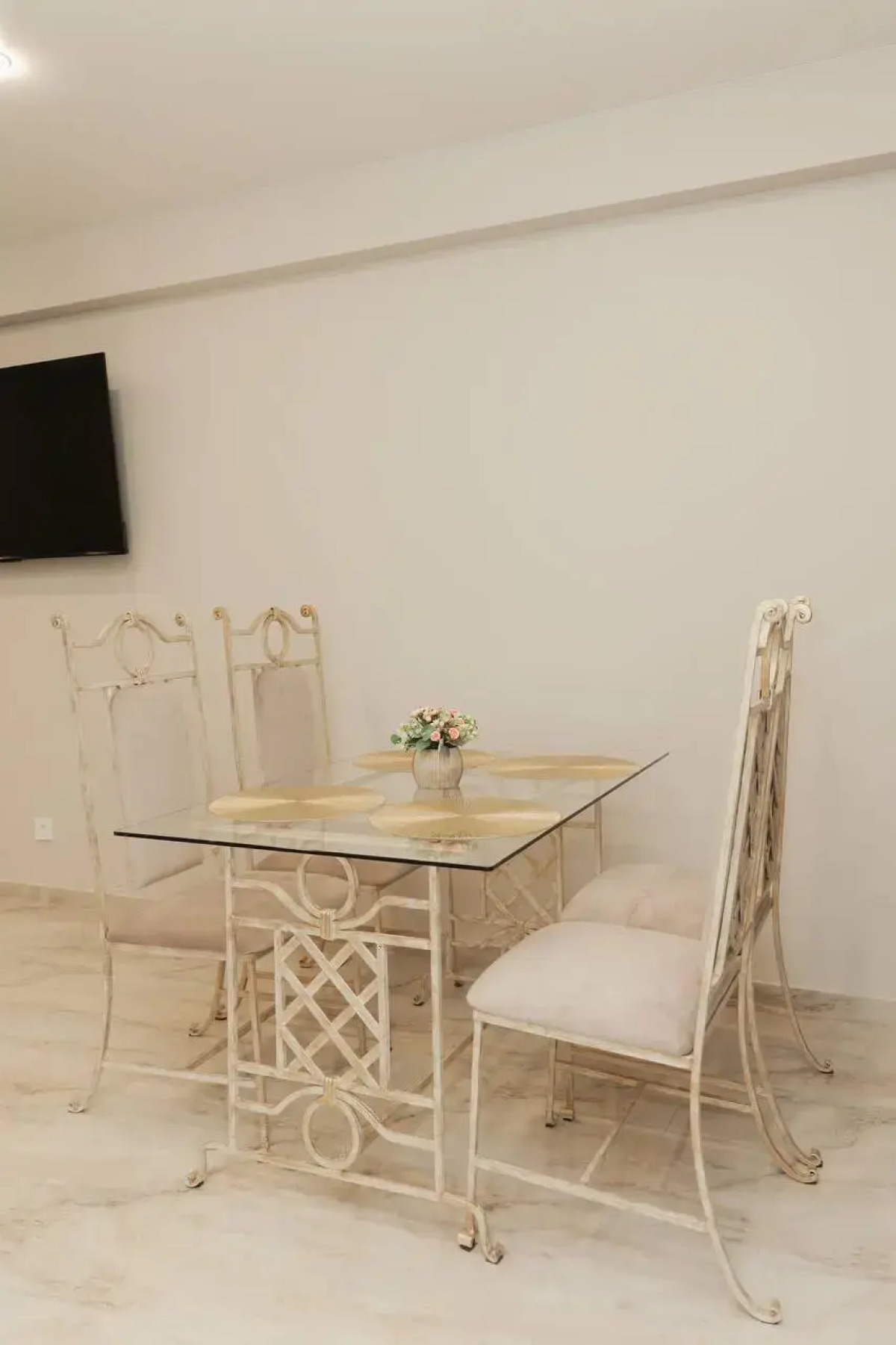 Апарт-отель Astoria Apartments