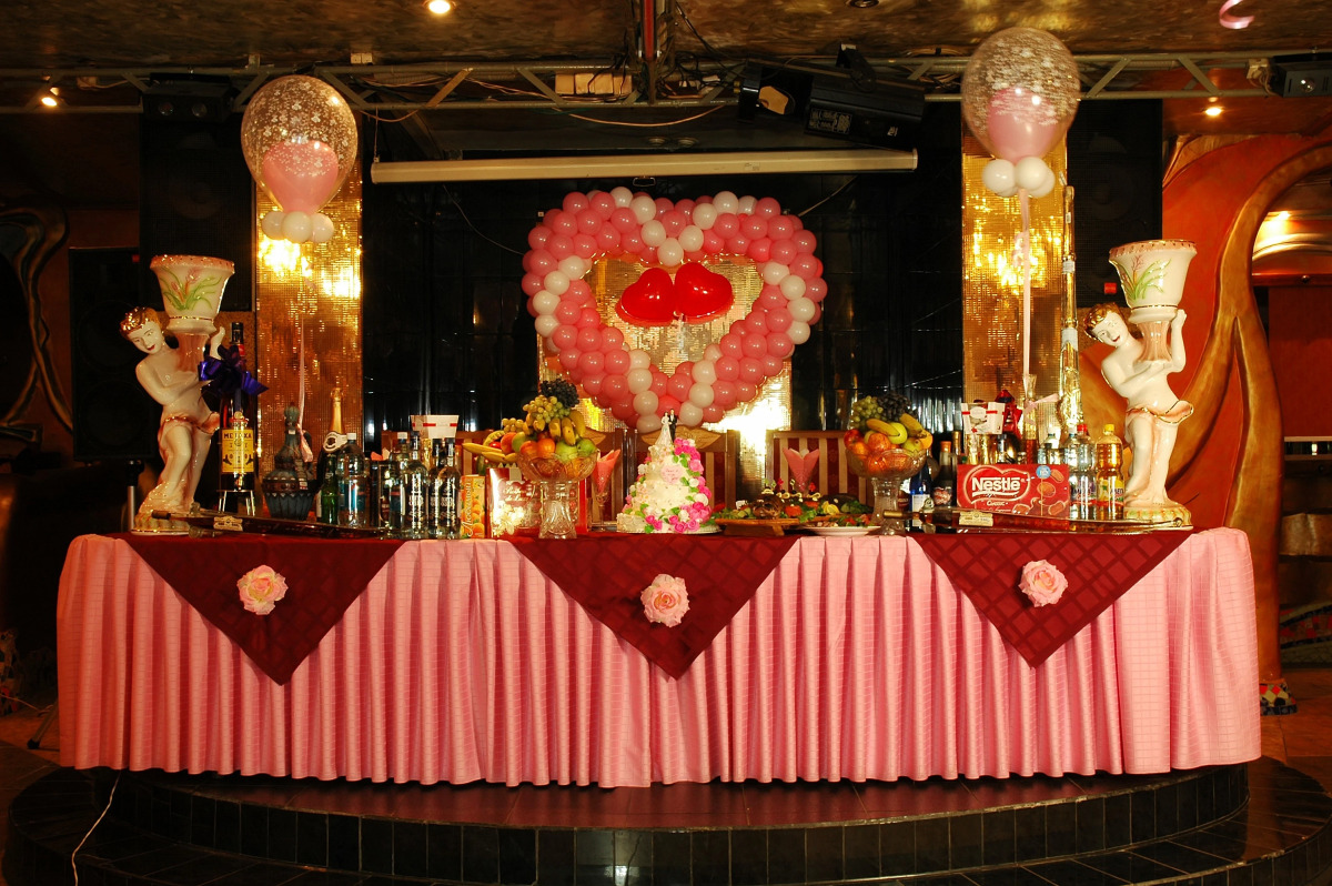 Отель Велес