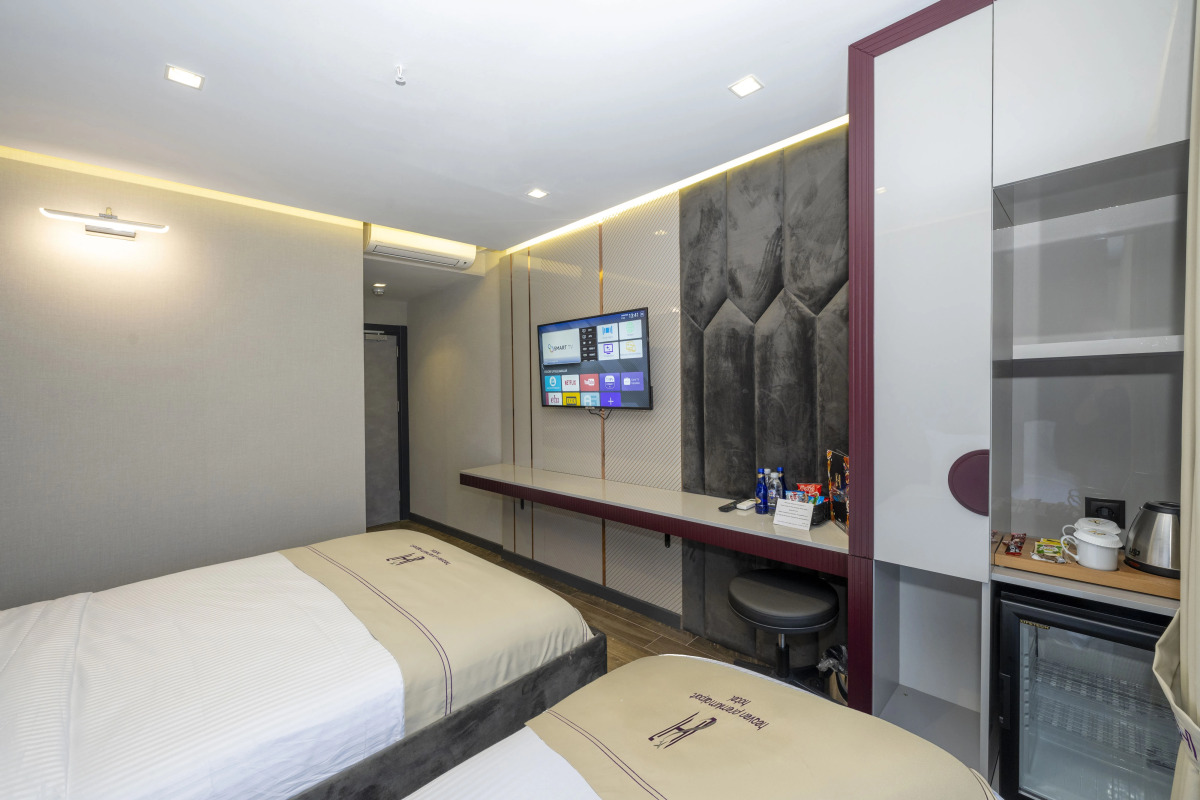 Отель Heaven Premium Airport