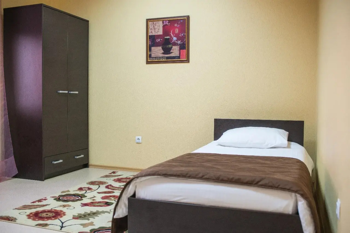 Гостиница Кристалл