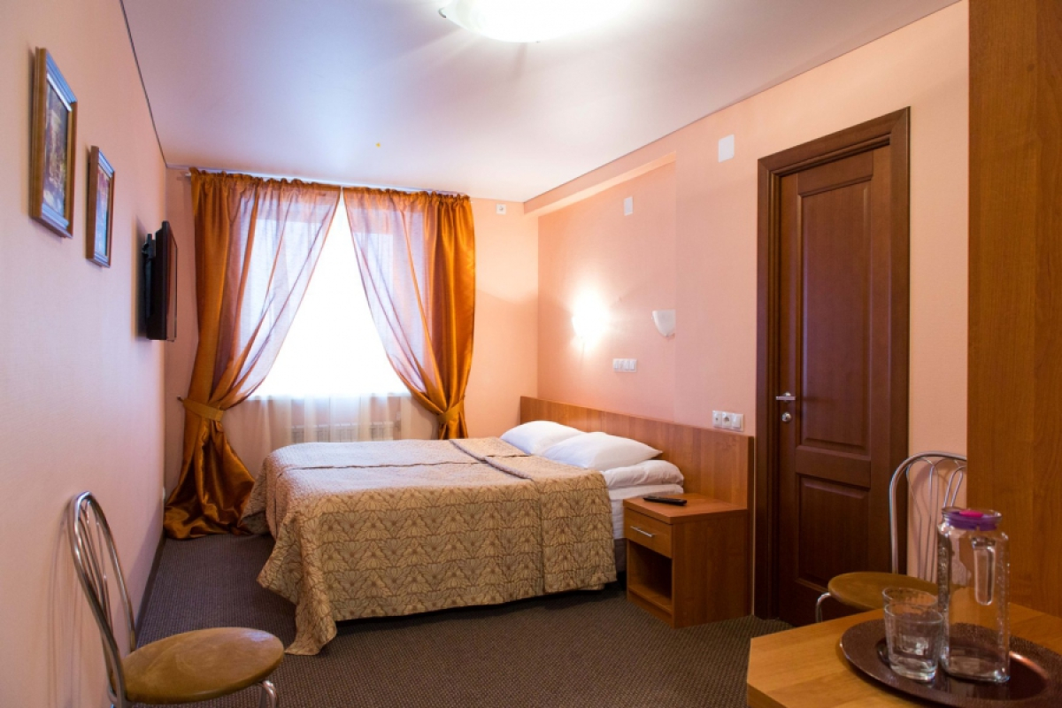 Отель Два крыла