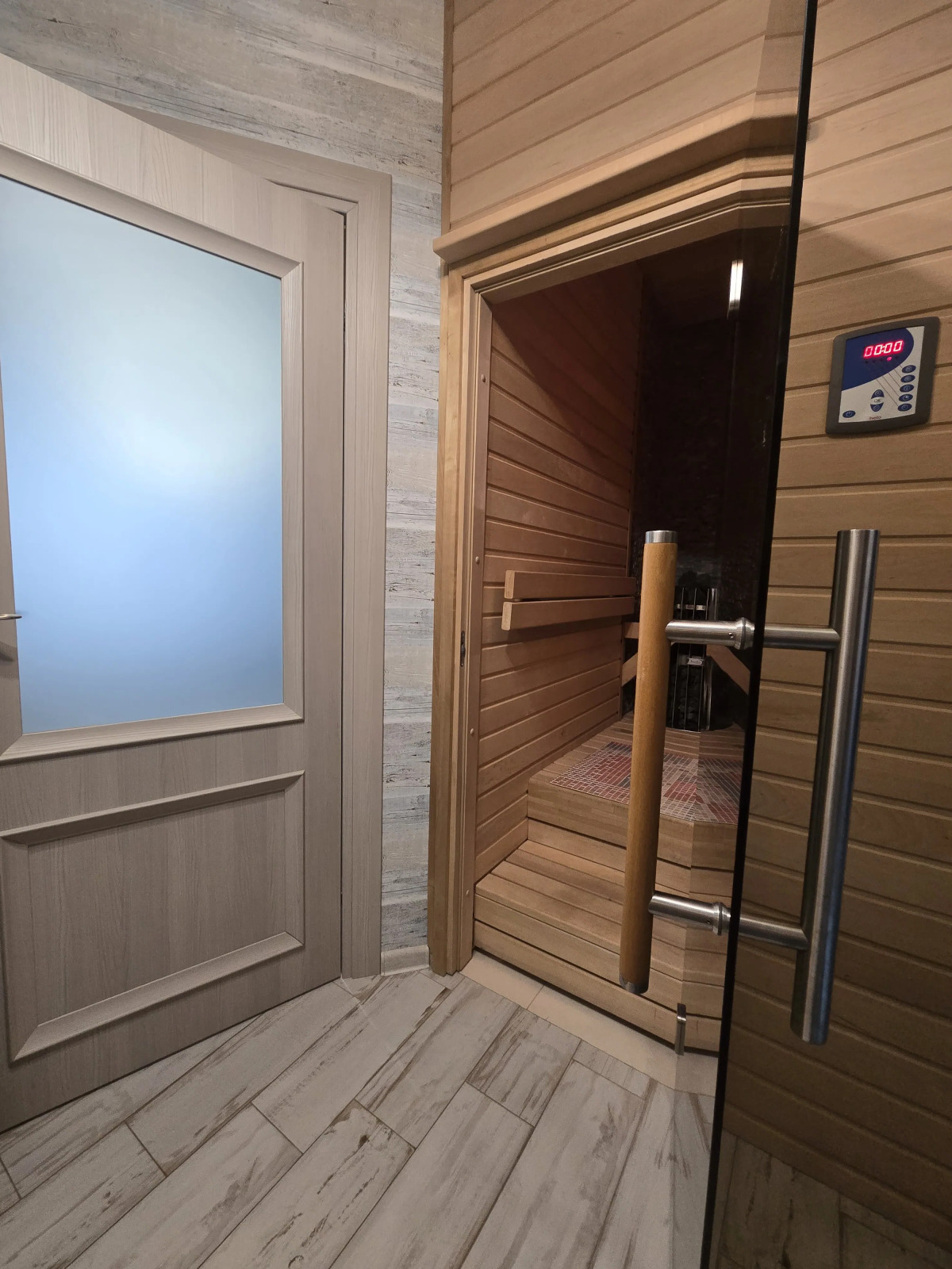 Апартаменты у озера с сауной