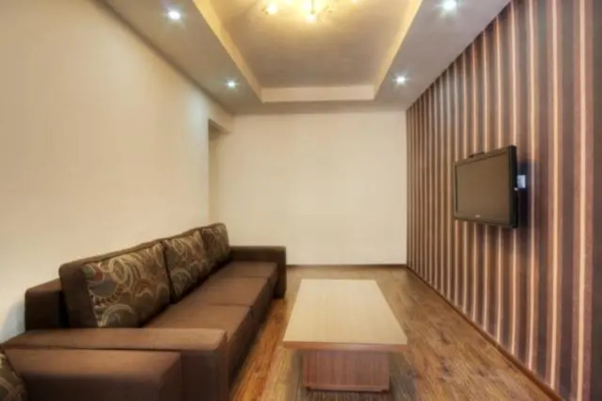 Отель Цахкаовит