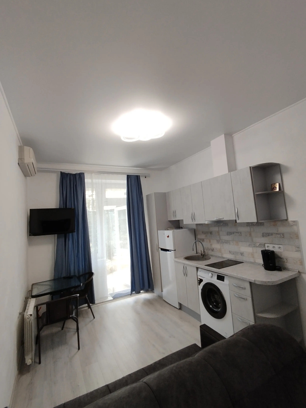 Квартира Студия с террасой в центре