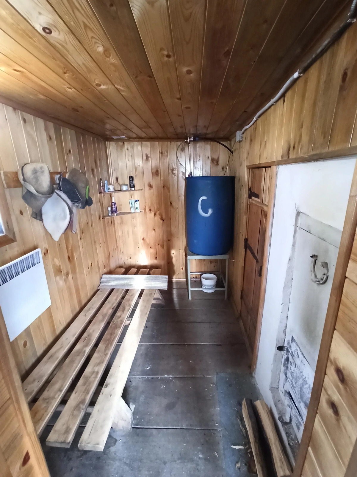 Частный дом на берегу Зюраткуля