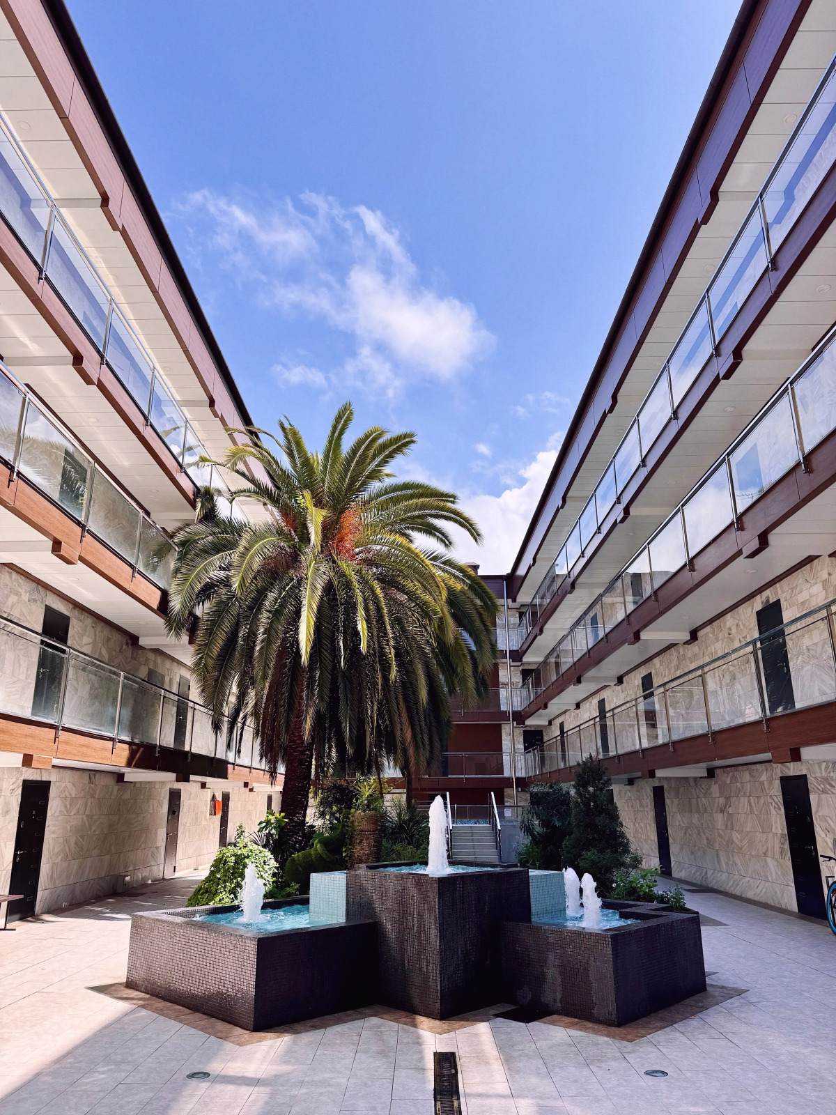 Квартира ЖК Мадрид Парк с Бассейном 3 мин от Моря