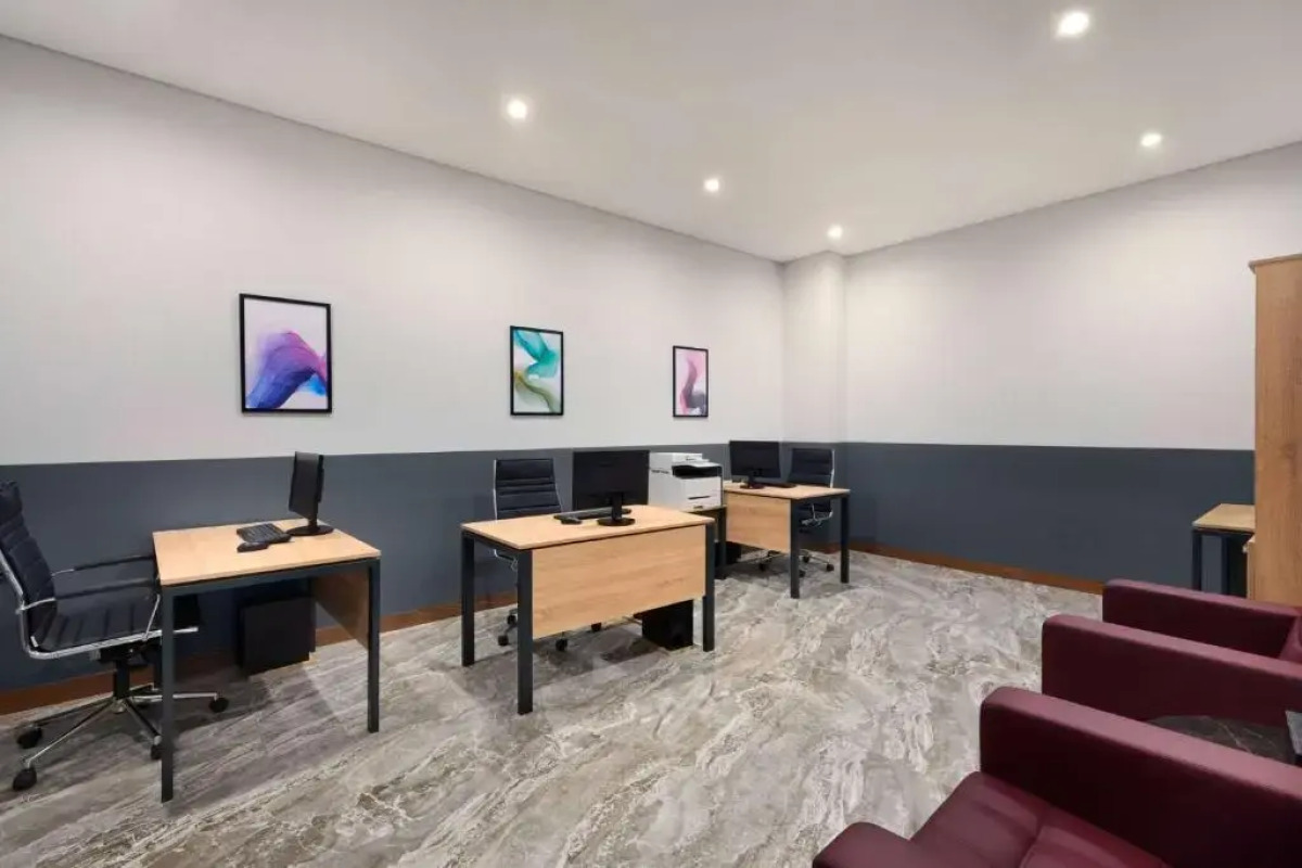 Отель Wyndham Garden Baku