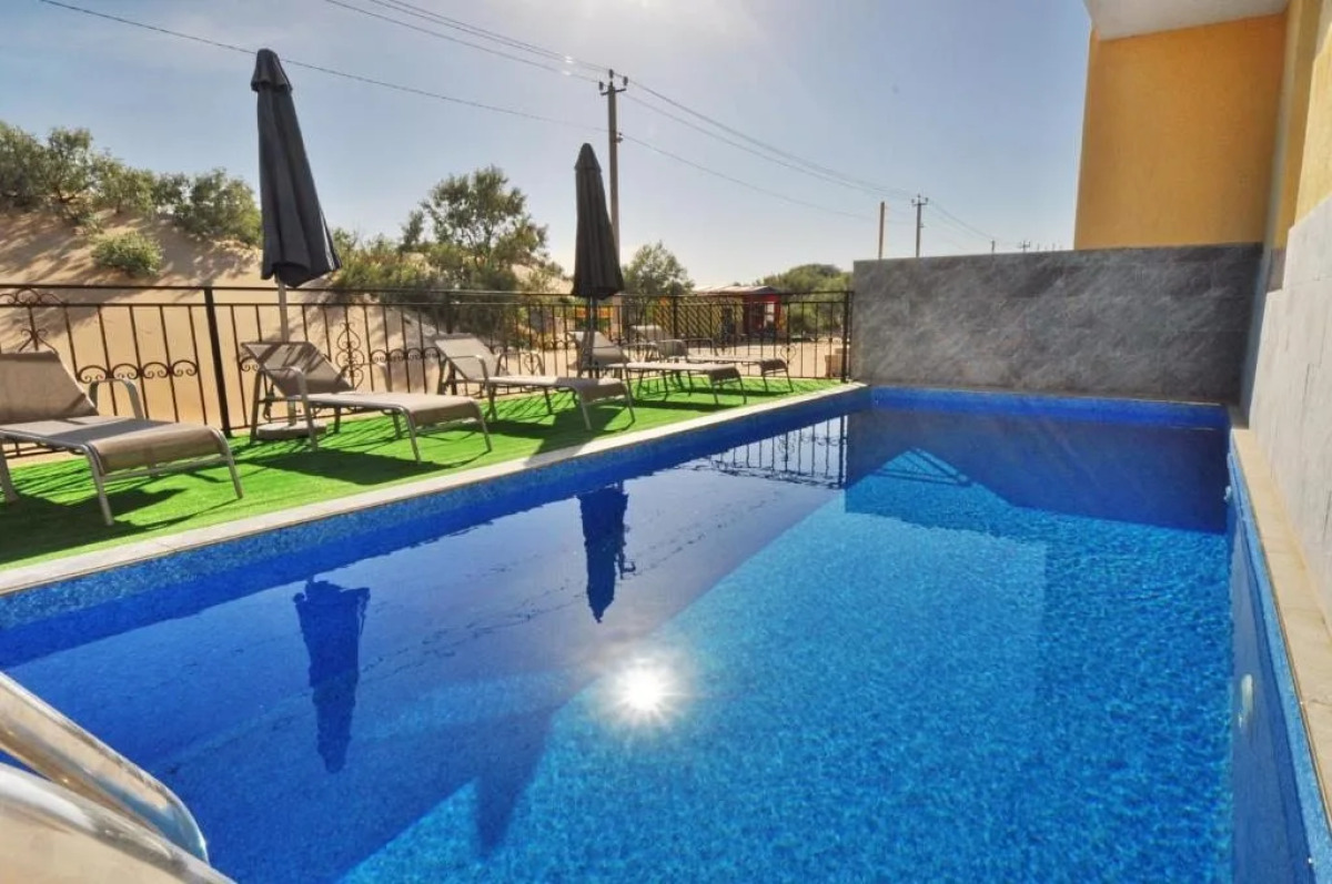 Отель Кронос