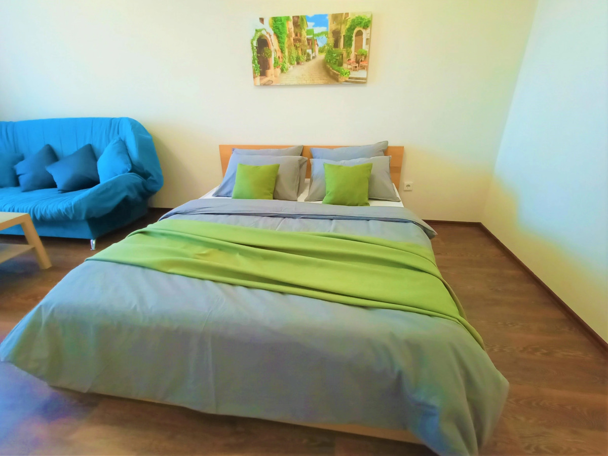 Однокомнатные RusDom Apartments возле ДК Родина