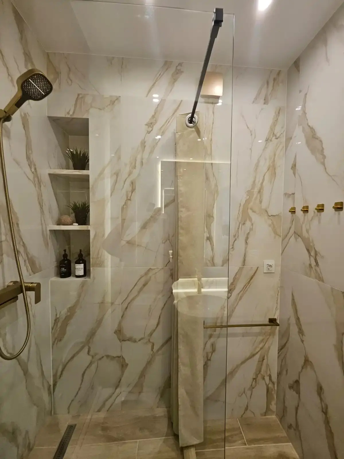 Квартира Студия 69