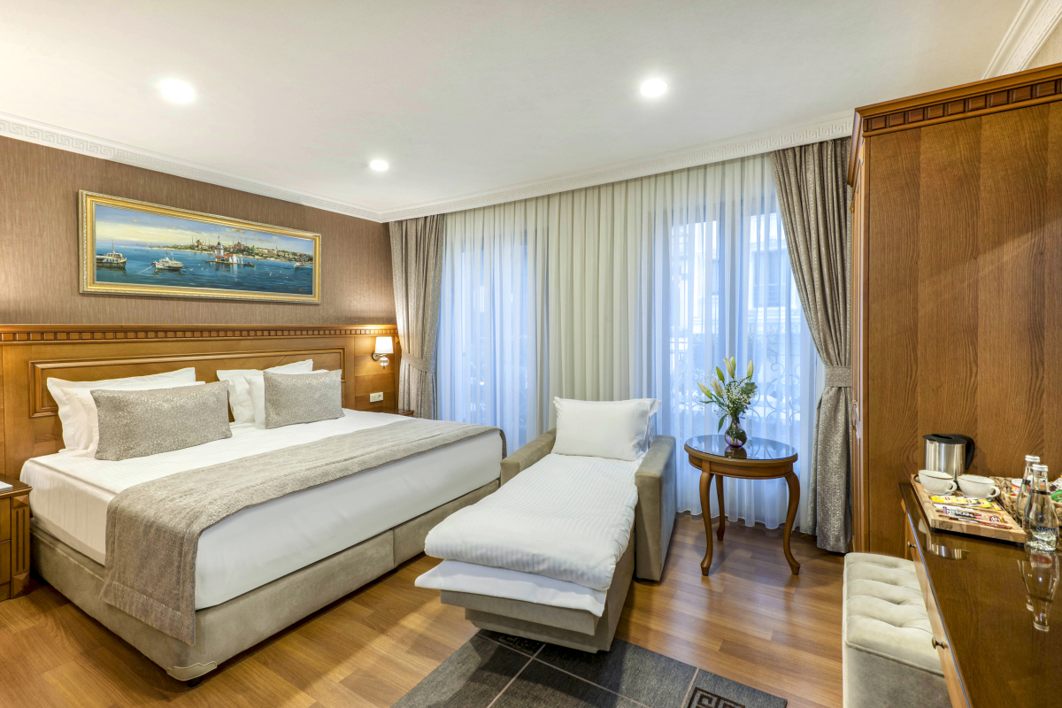 Royan Suites Boutique Hotel