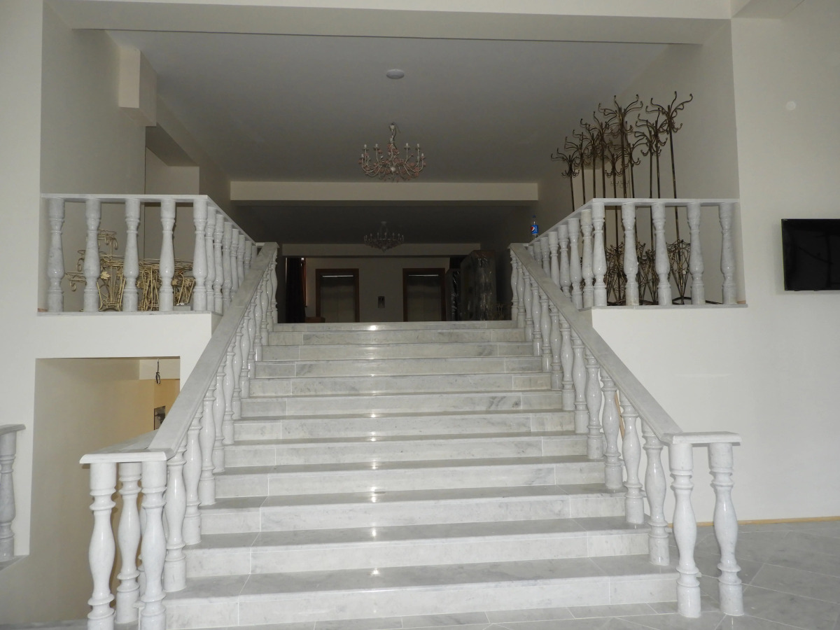 Отель Киараз Арена