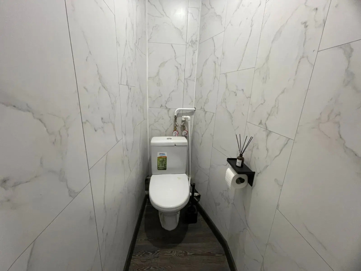 Квартира 4-х комнатная на 10-х у пляжа с озером