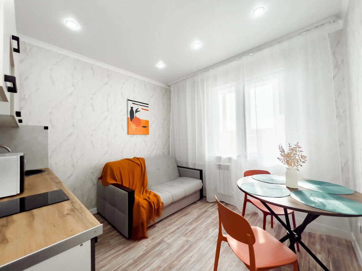 Квартира ОренРент  у БЦ Инвертор