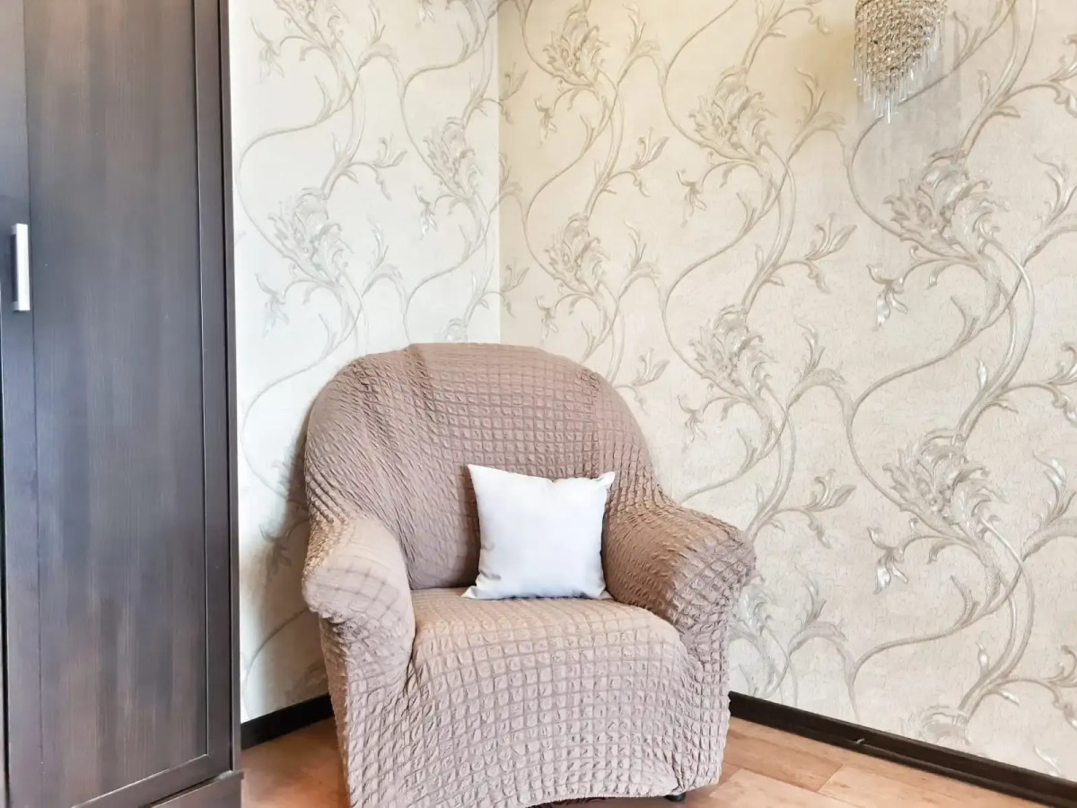 Апартаменты на улице Комарова 127Б