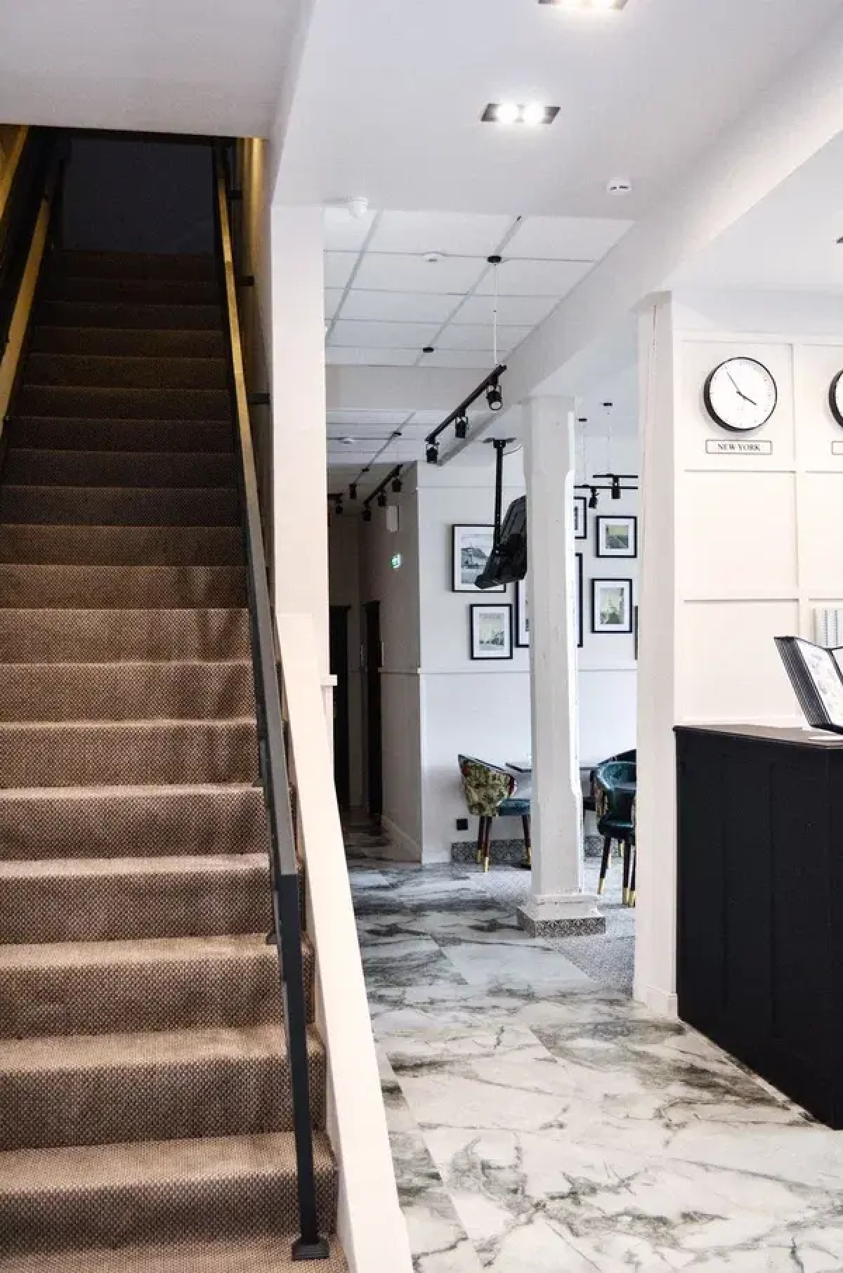 Отель Gizzat Plaza