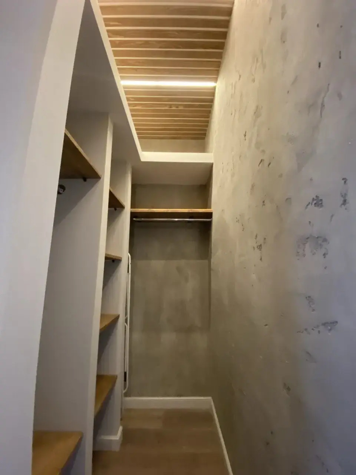 Квартира видовая дизайнерская 2х-комнатная в стиле Лофт