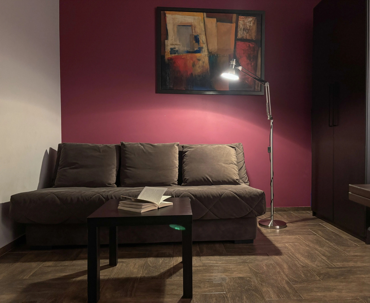 Квартира С отдельной спальней и балконом в центре Поляны