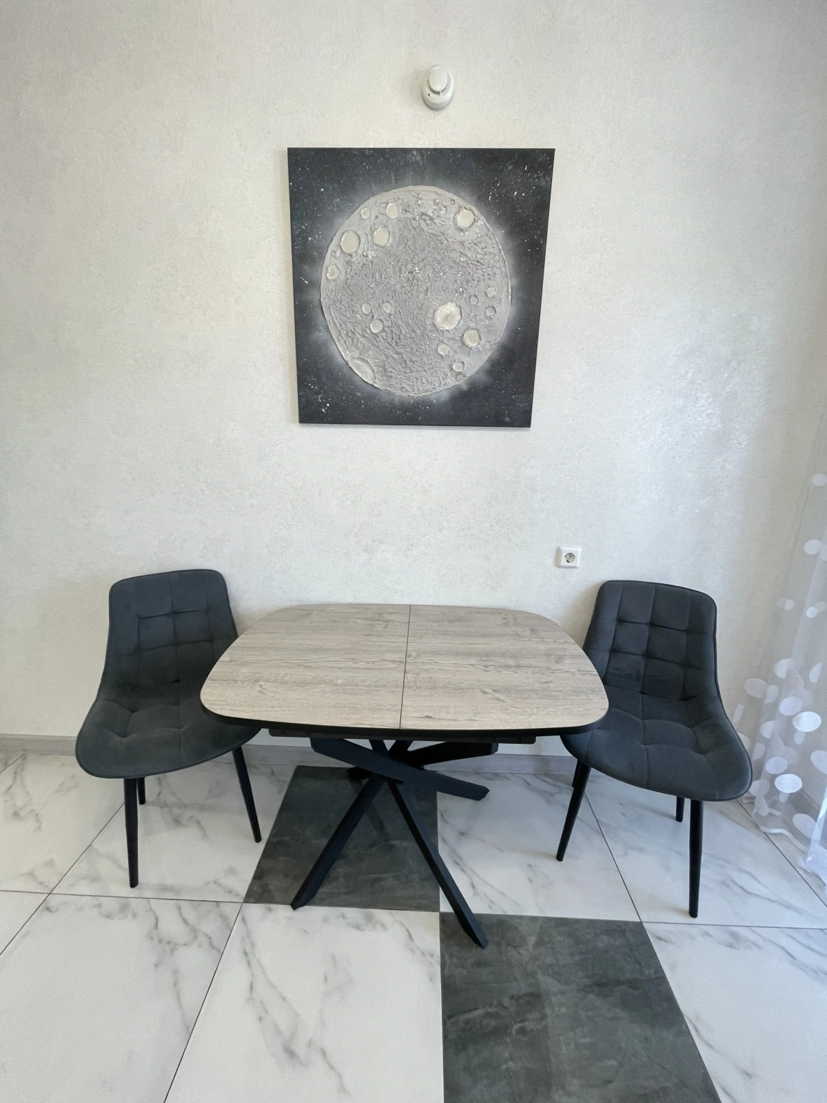 Квартира Отличная квартира в самом центре микрорайона Взлетка