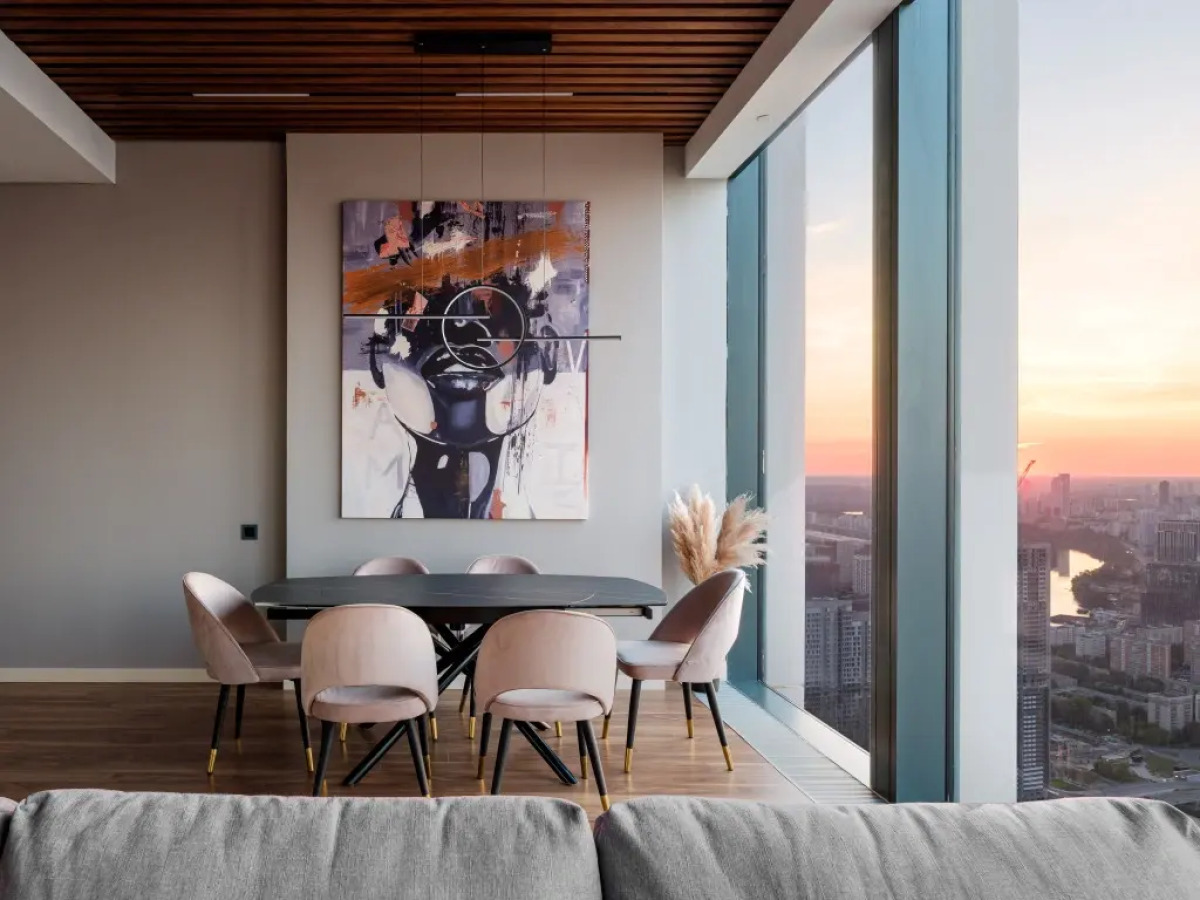 Красивый панорамный апартамент с 2 спальнями