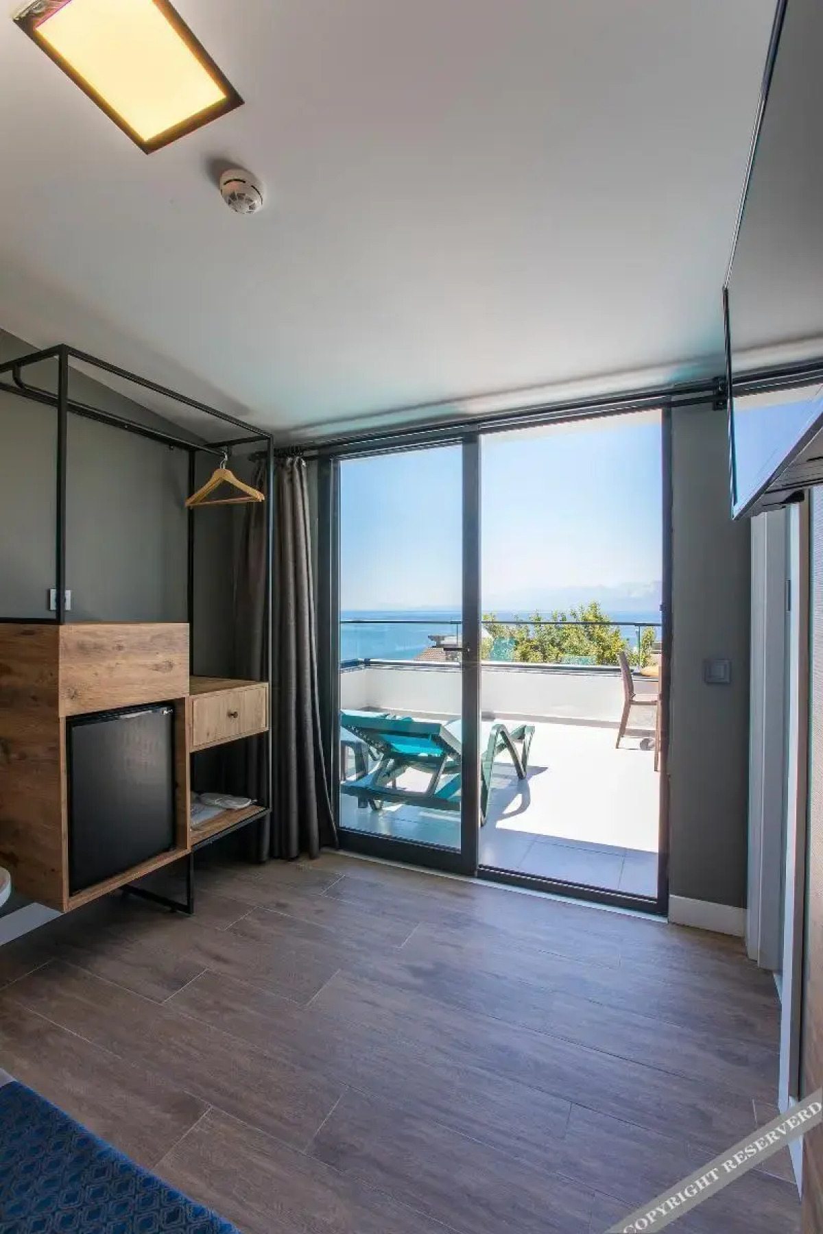 Hotel Pure Blanche Lara