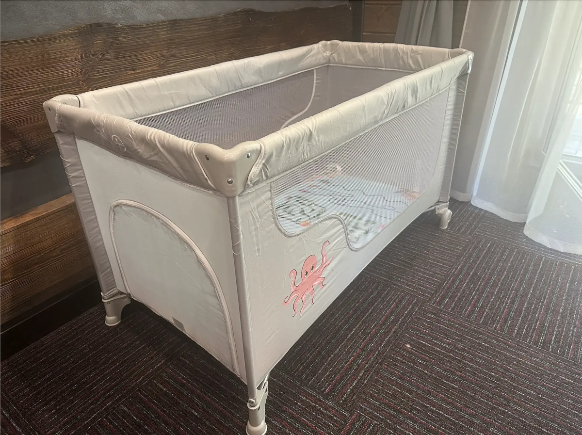 Апартаменты в ГЛК Солнечная Долина на 5 чел.