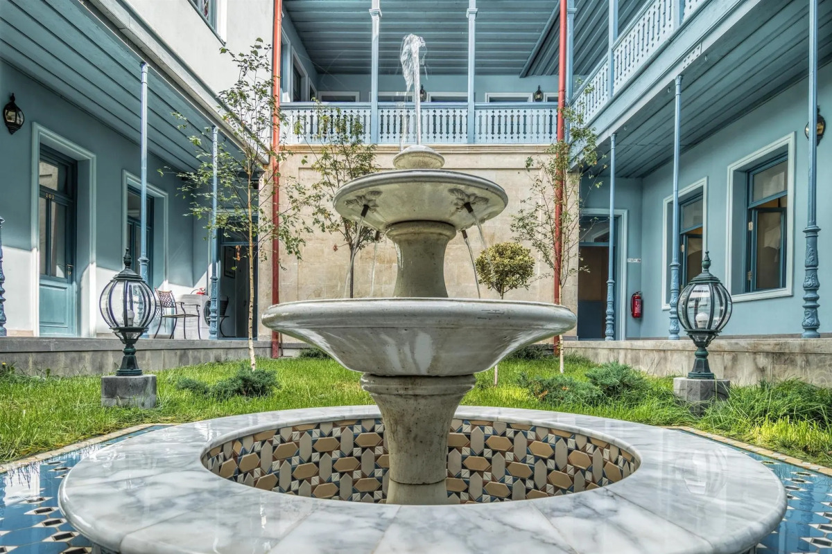 Golden Tulip Borjomi