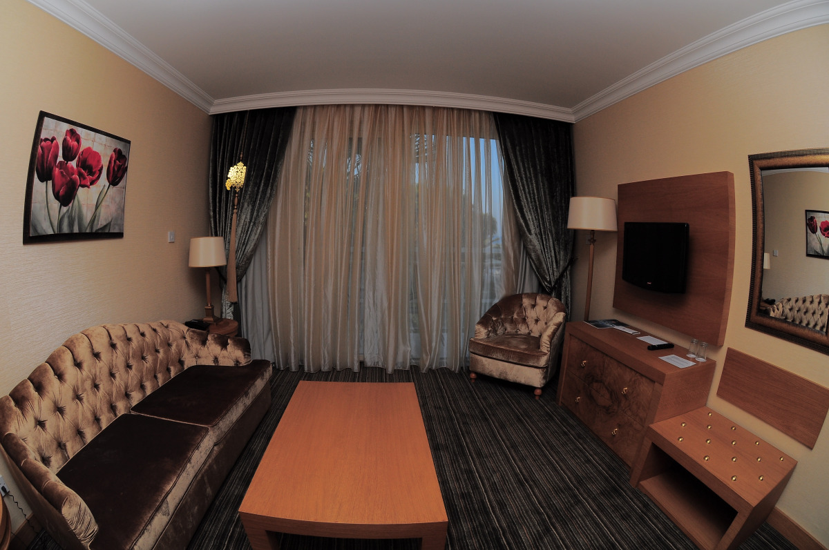 Отель Oscar Resort