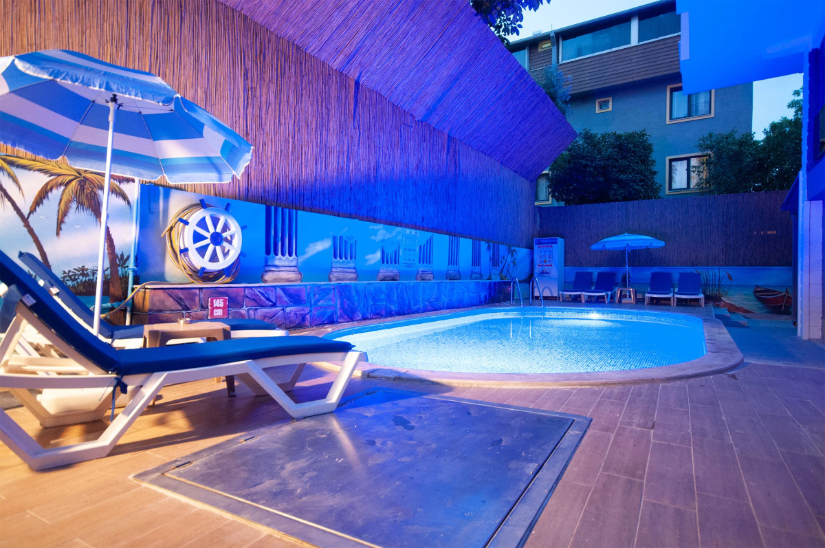 Отель Mic Royal