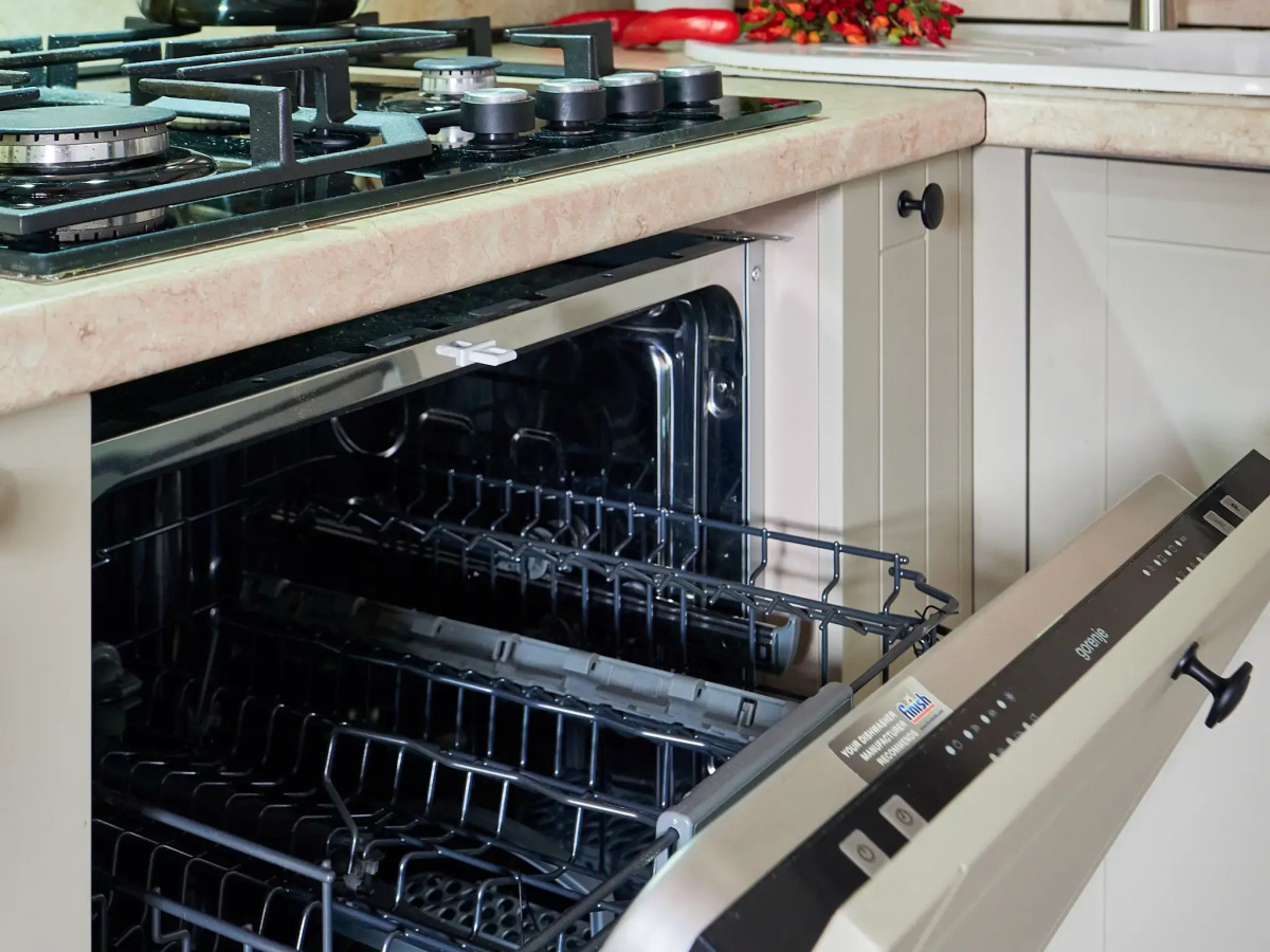 Апартаменты Ирис от Ирины Савельевой В центре города у Каскадной лестницы С завораживающим видом на Боргустанский хребет 6 этаж