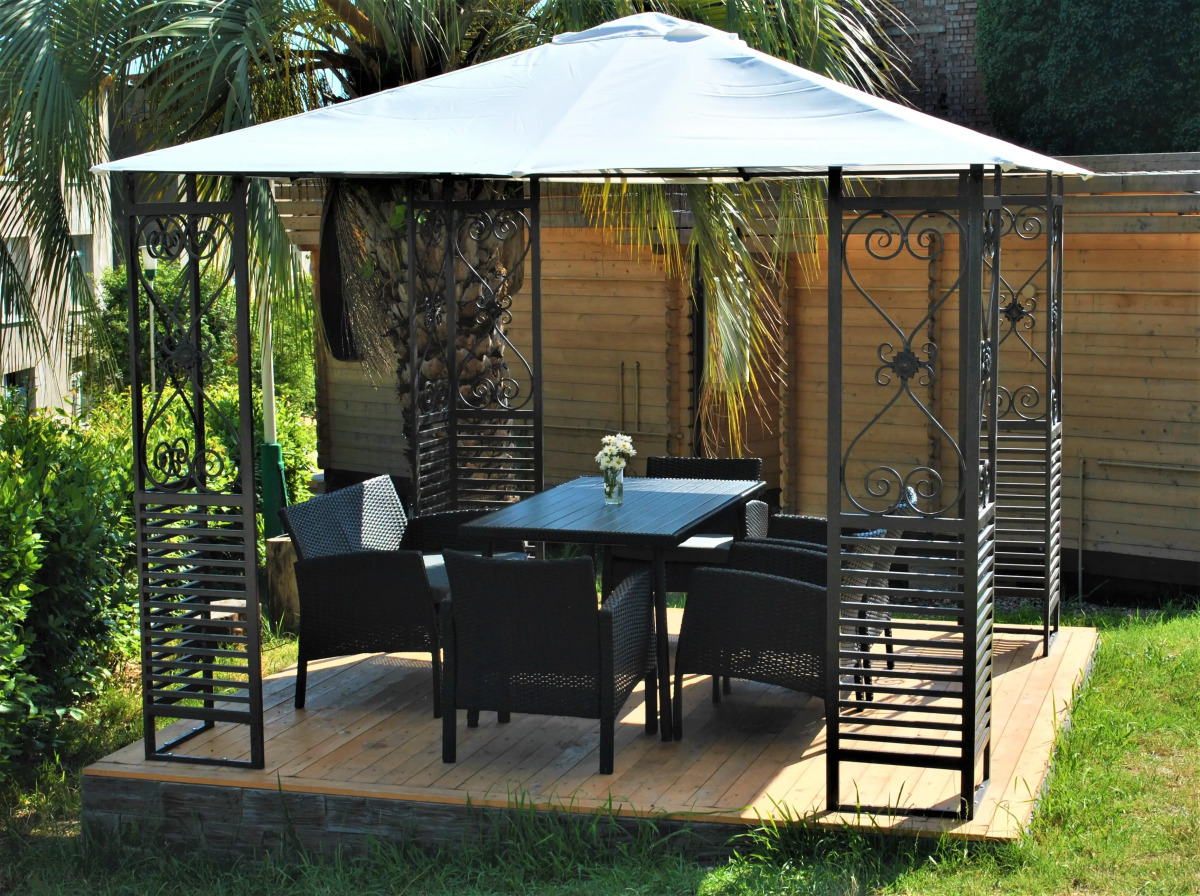 U monastyrja (Novyj Afon)