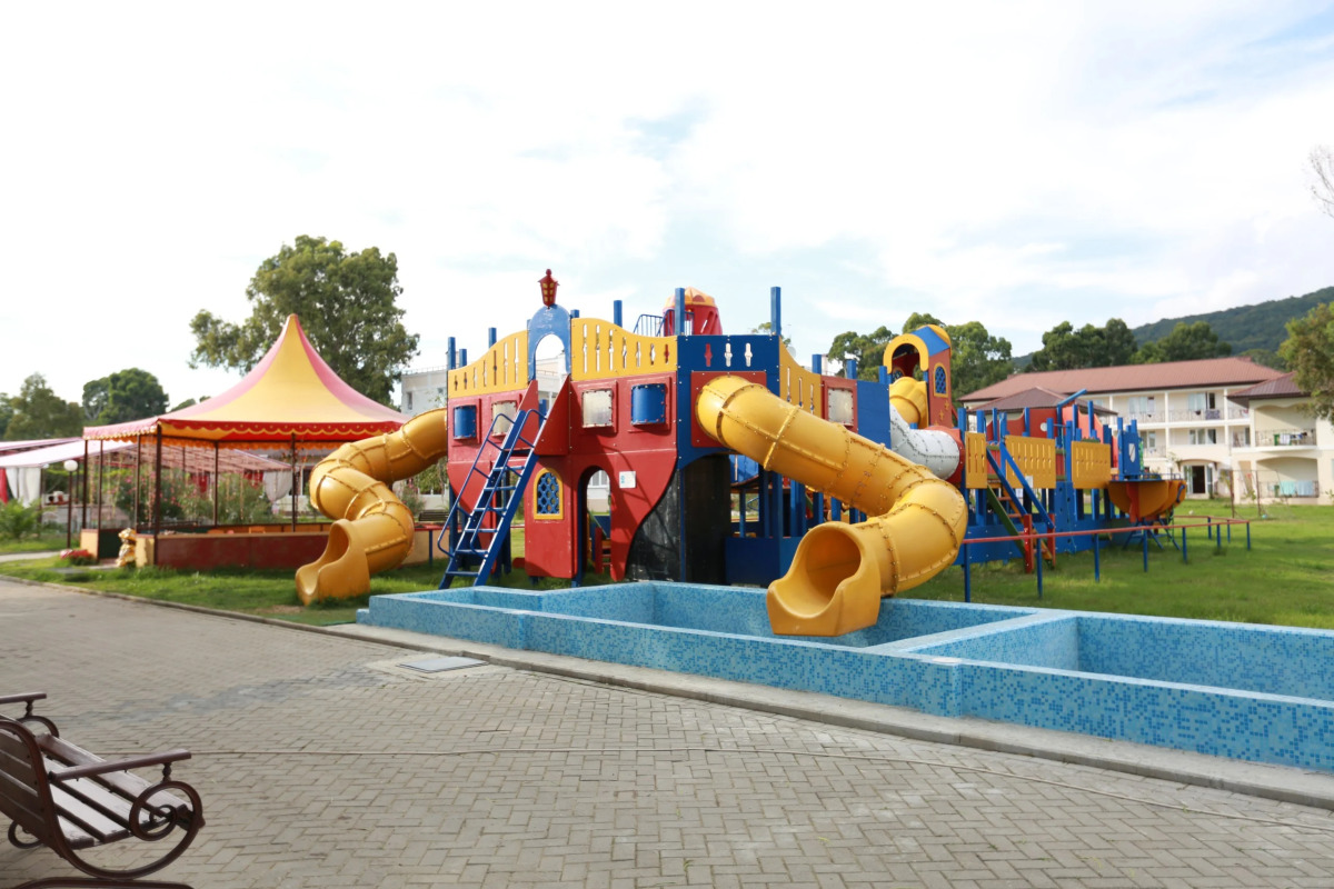 Отель Анакопия Club