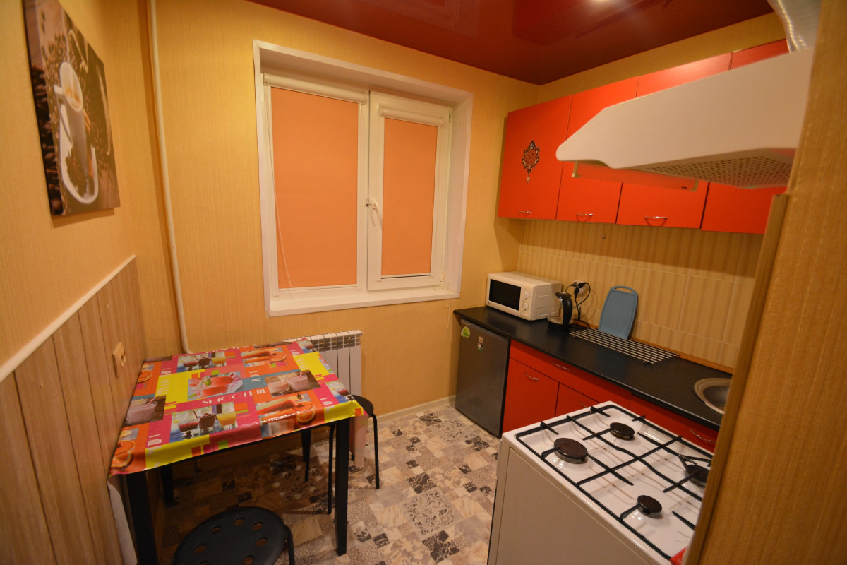 Апартаменты на улице Бредова 3