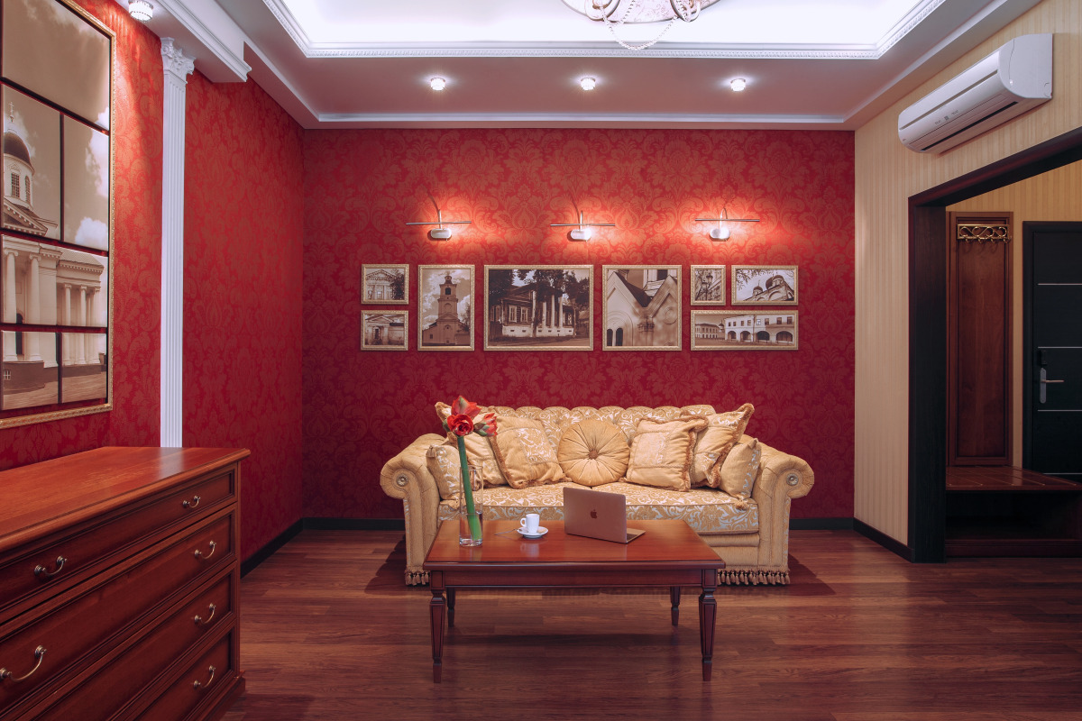 Отель Реавиль