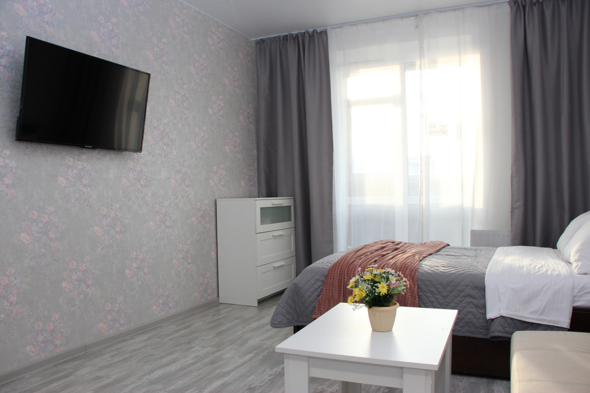 Апартаменты Panda Home Возле Кристалла