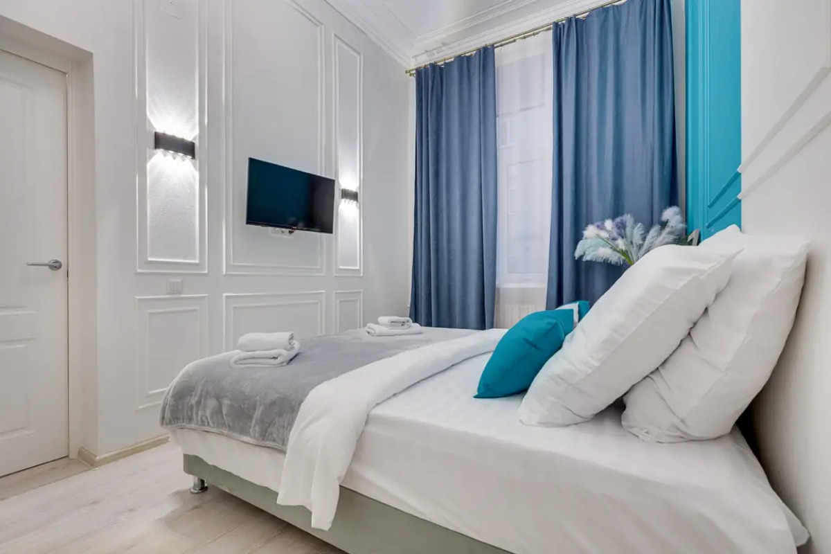 Апартаменты Бирюза и Подсолнух ВПитер на сутки 1