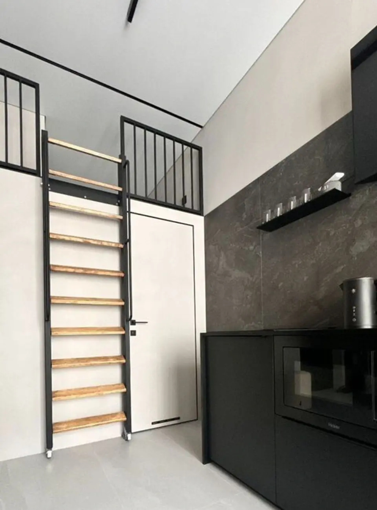 Квартира Дизaйнерcкая двухуровневая в Сириусе