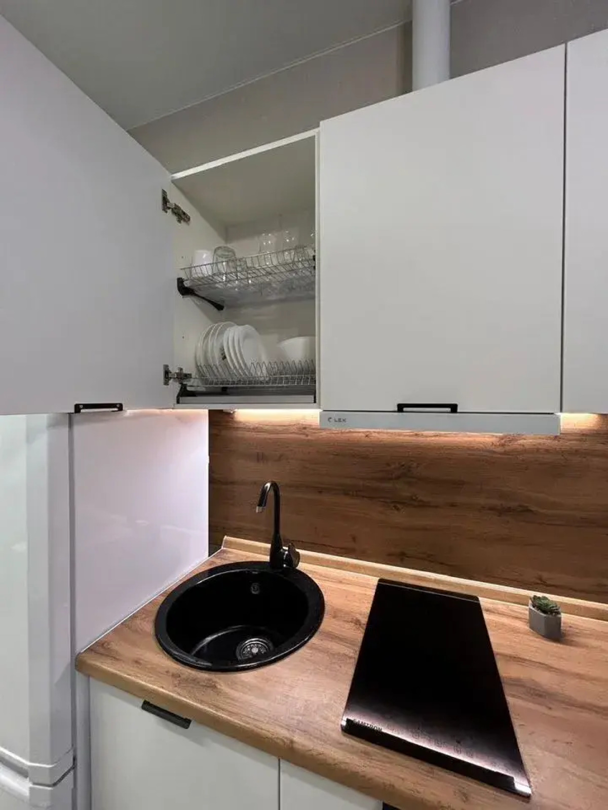 Квартира Студия на Сергиевской 13к4