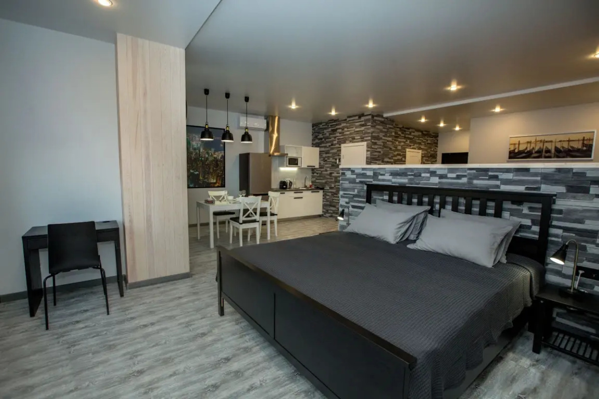 Апартаменты Central Place Vladivostok Премиум с видом на Мосты и Залив (4)