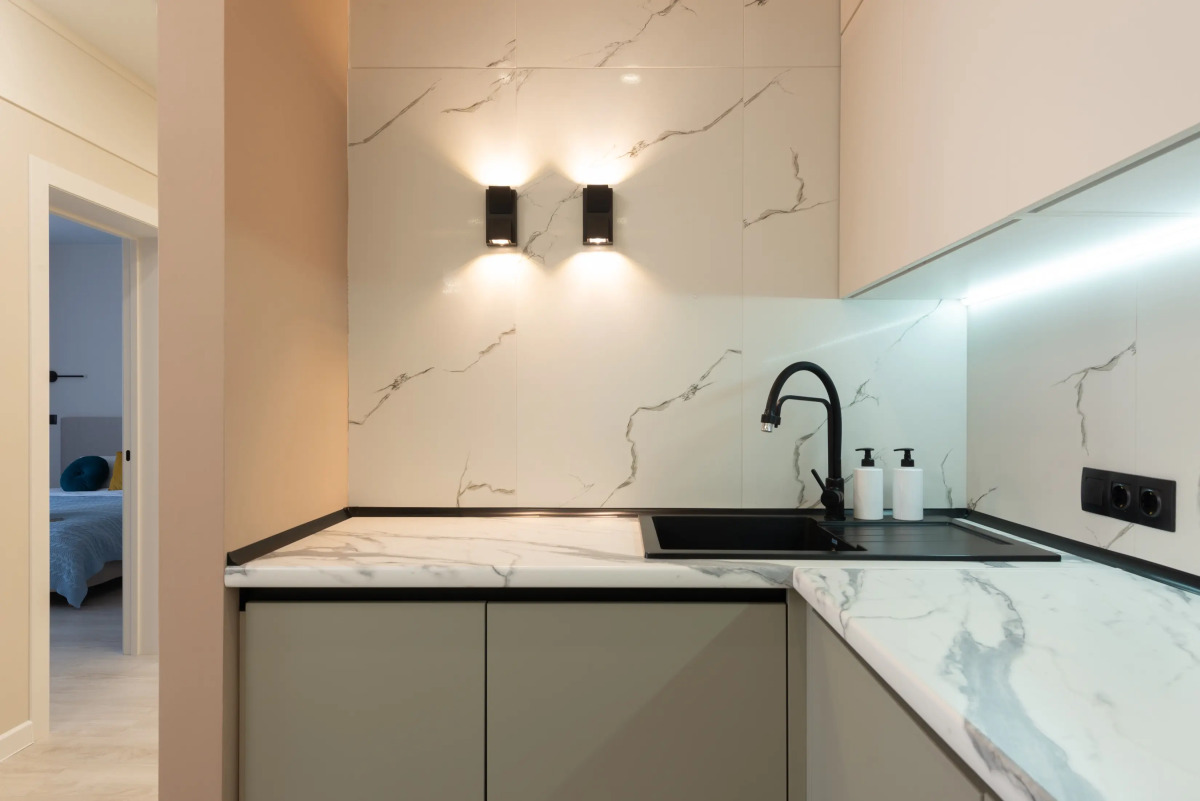 Квартира с дизайнерским ремонтом в Айвазовский City