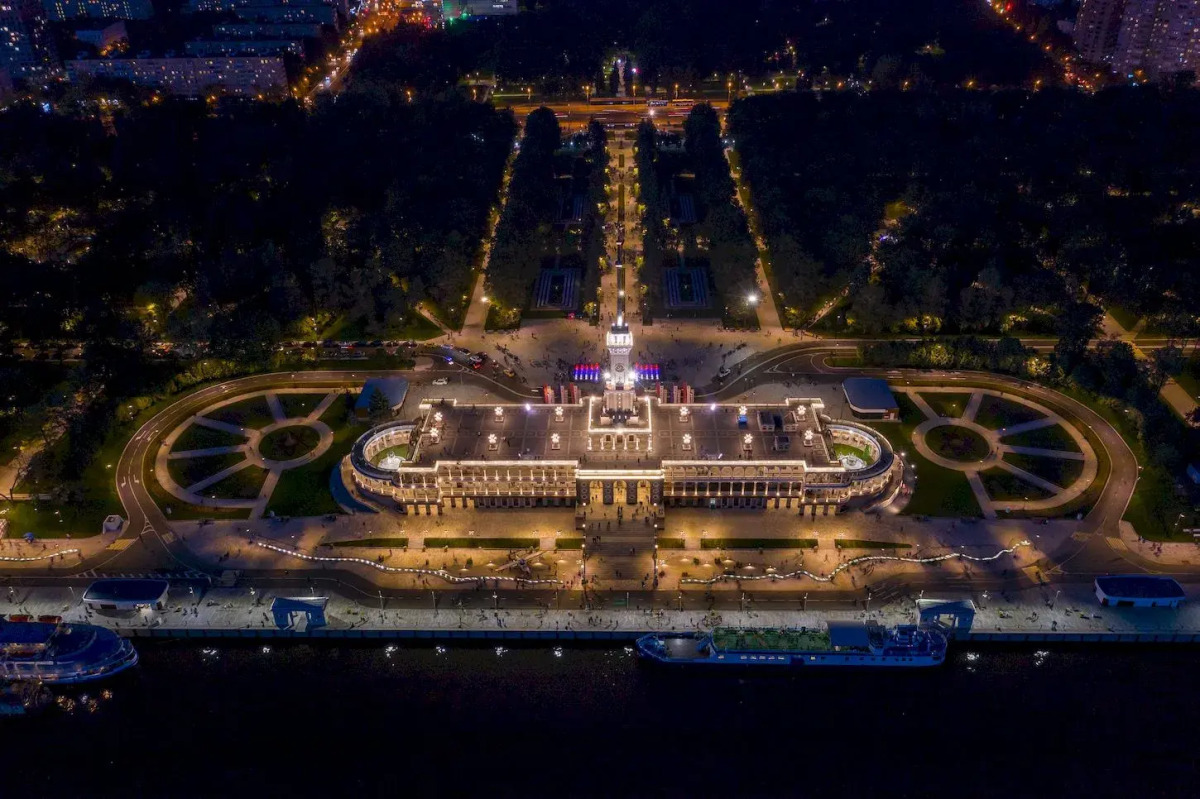 Апартаменты Двухуровневая студия с двумя санузлами в парке