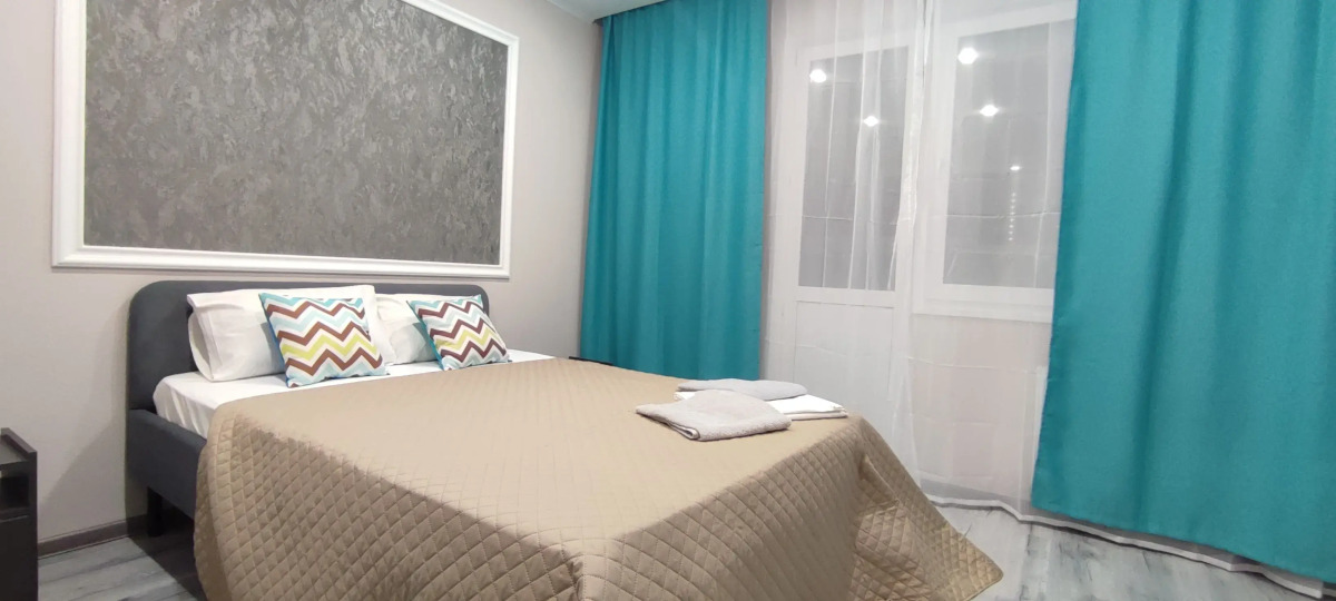 Апартаменты еЖИВИка Автомобилистов 13