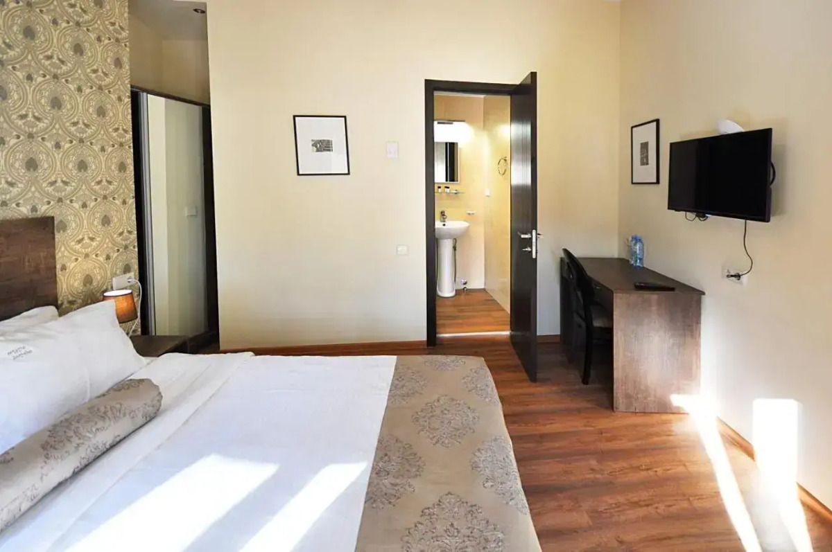 Отель Tekla Palace