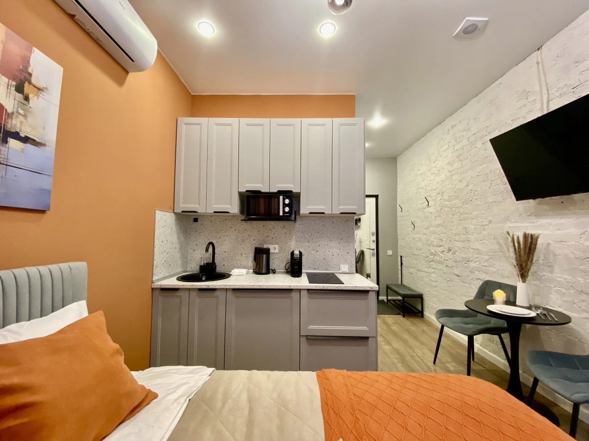 Квартира Дизайнерская студия на двоих