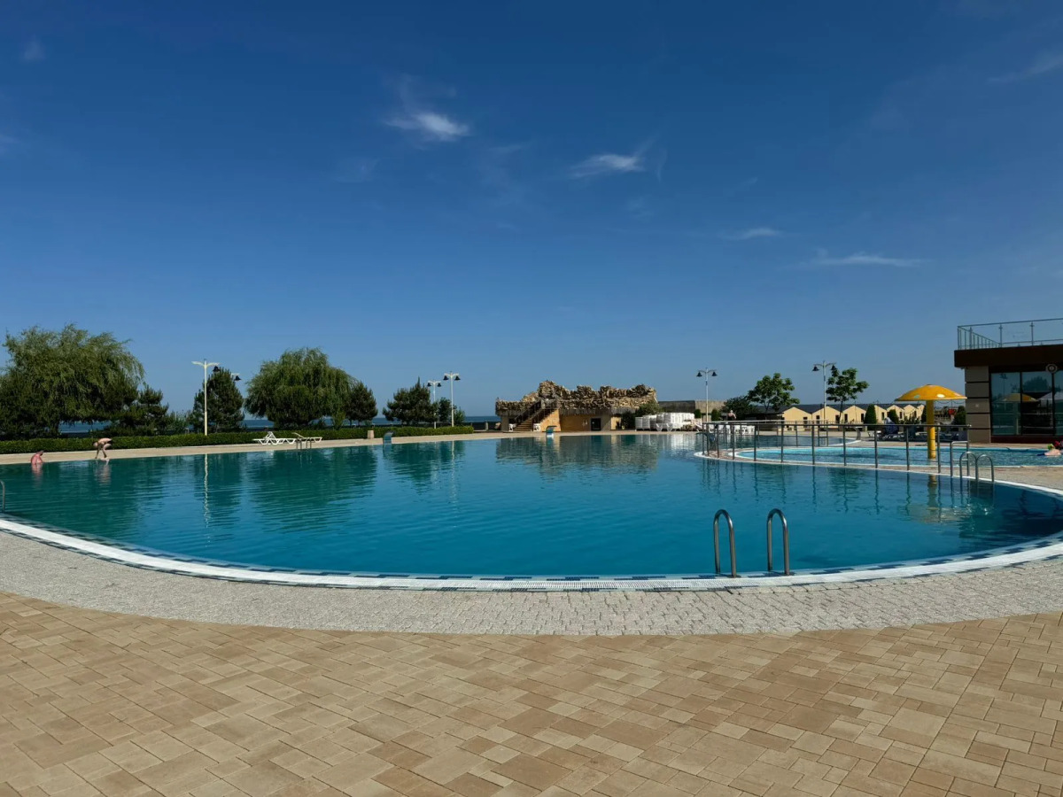 Коттеджи Золотые пески