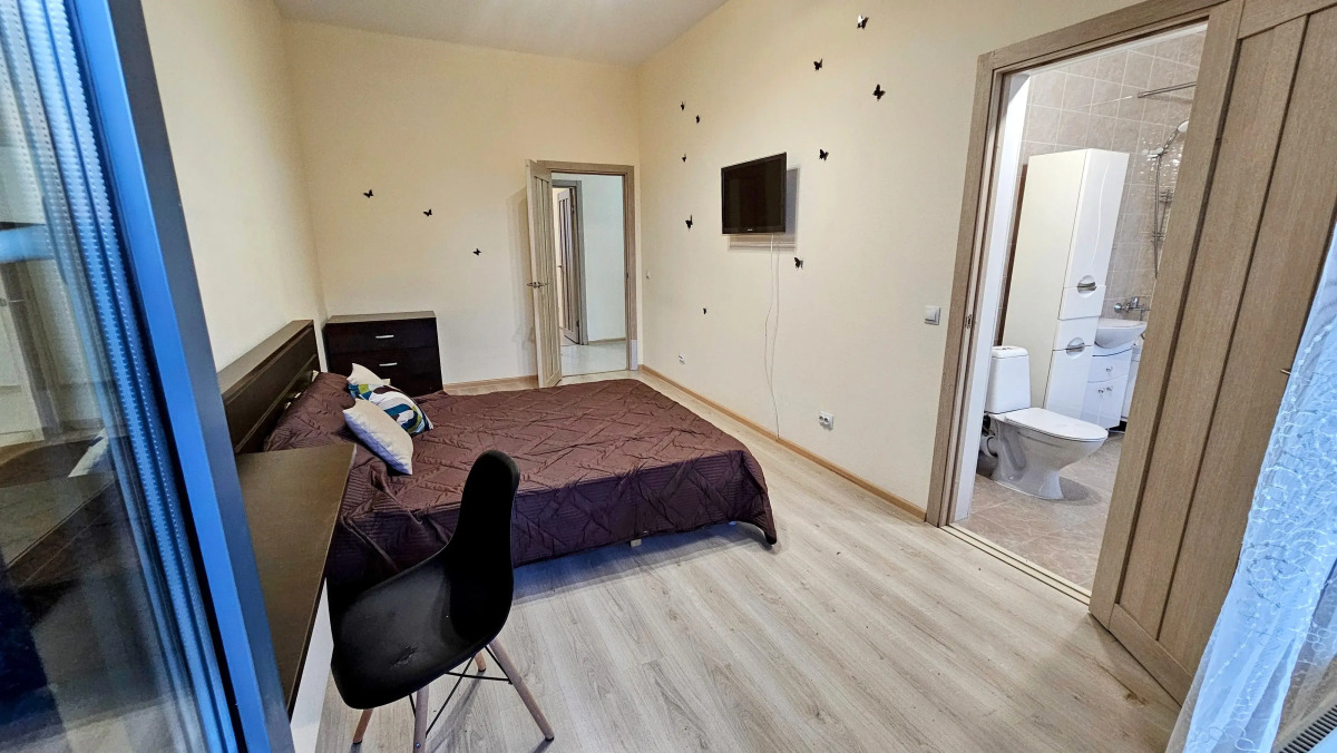 Квартира Большая евротрешка 80кв с двумя санузлами и огромной лоджией