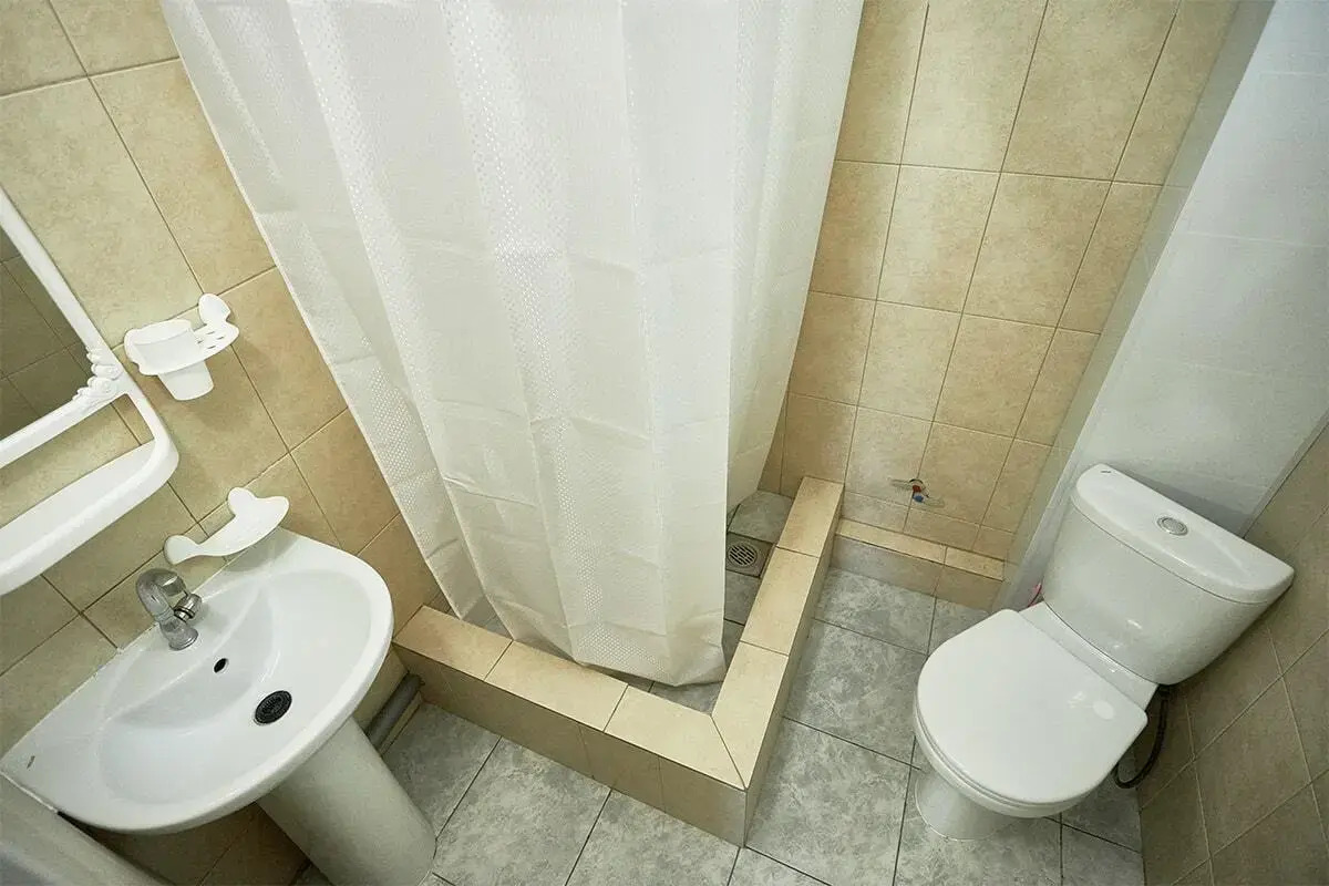 Отель Белый